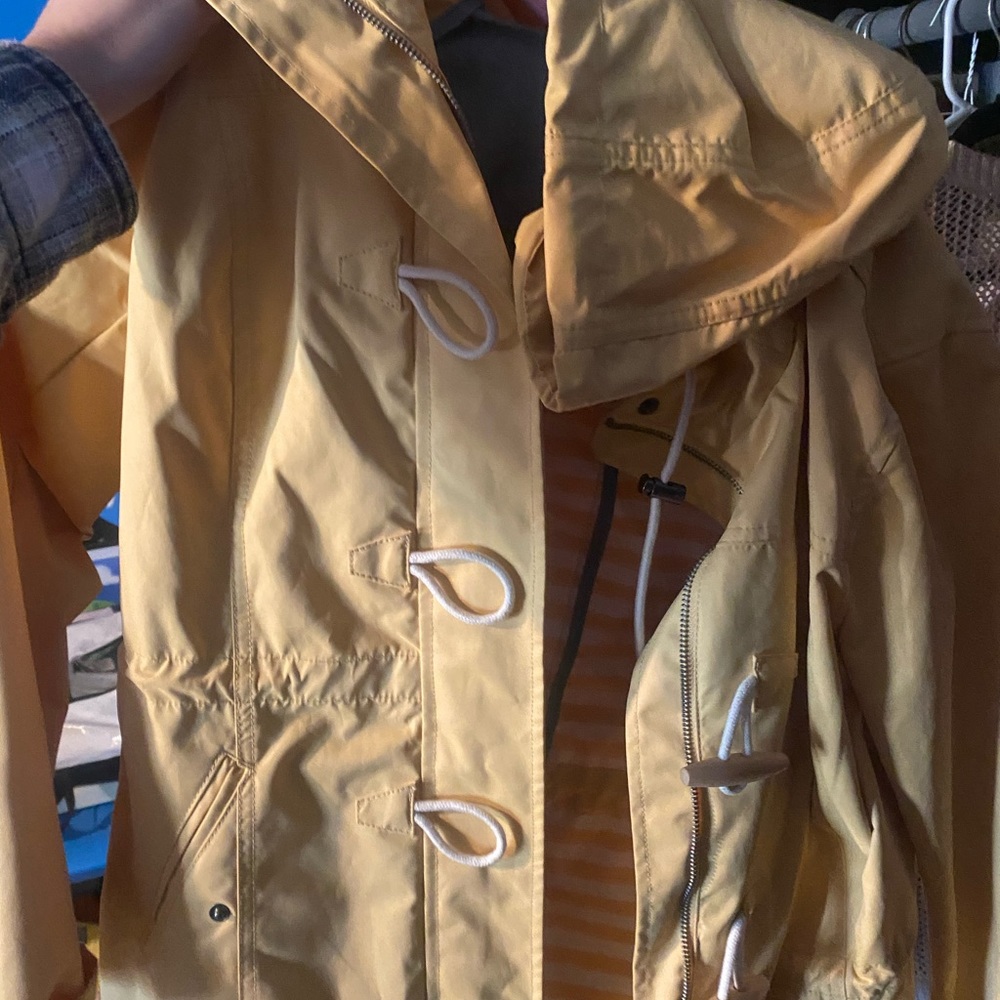 Women’s rain coat